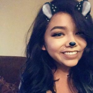 Meet your Posher, Idalis